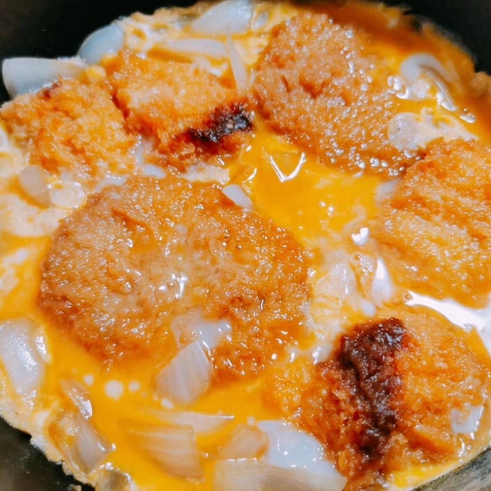 熱々簡単 スーパーで売ってる揚げ物で卵とじ レシピ 作り方 By 愛犬うに 楽天レシピ 熱々簡単 スーパーで売ってる揚げ物で卵とじ レシピ 作り方 By 愛犬うに 楽天レシピ